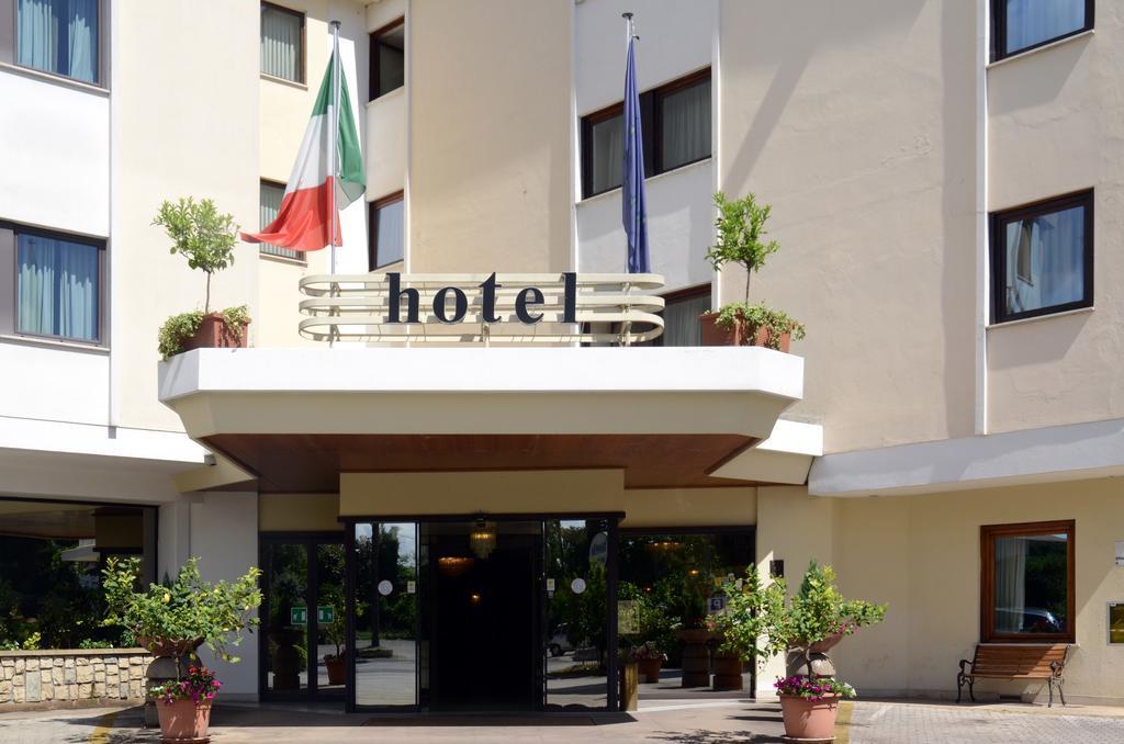 פרנטינו Hotel Bassetto מראה חיצוני תמונה